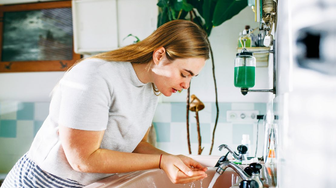 How-Often-Should-You-Wash-Your-Face | Geria Dermatology